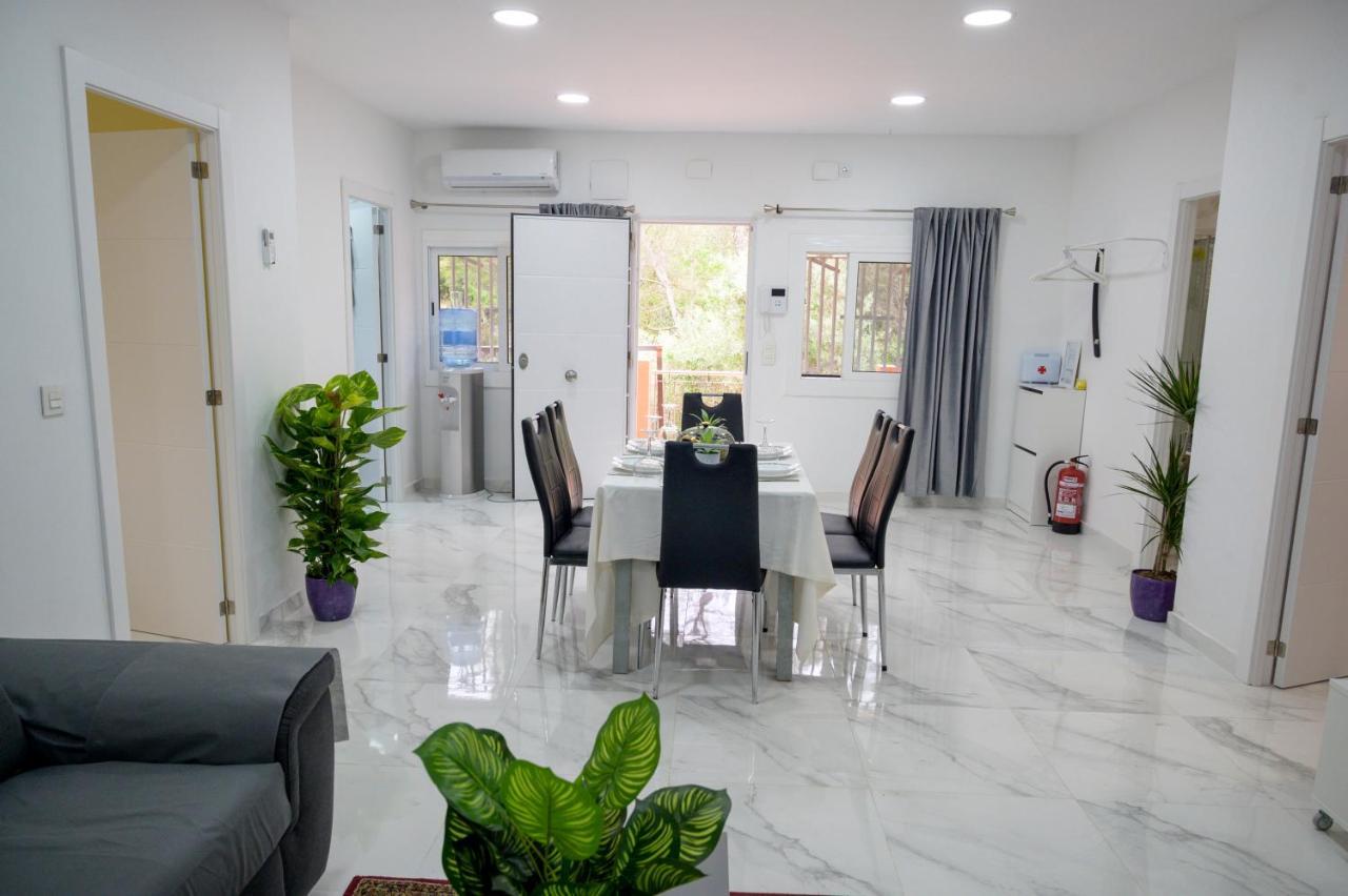 Holiday home Relax House Barcelone Sant Esteve Sesrovires