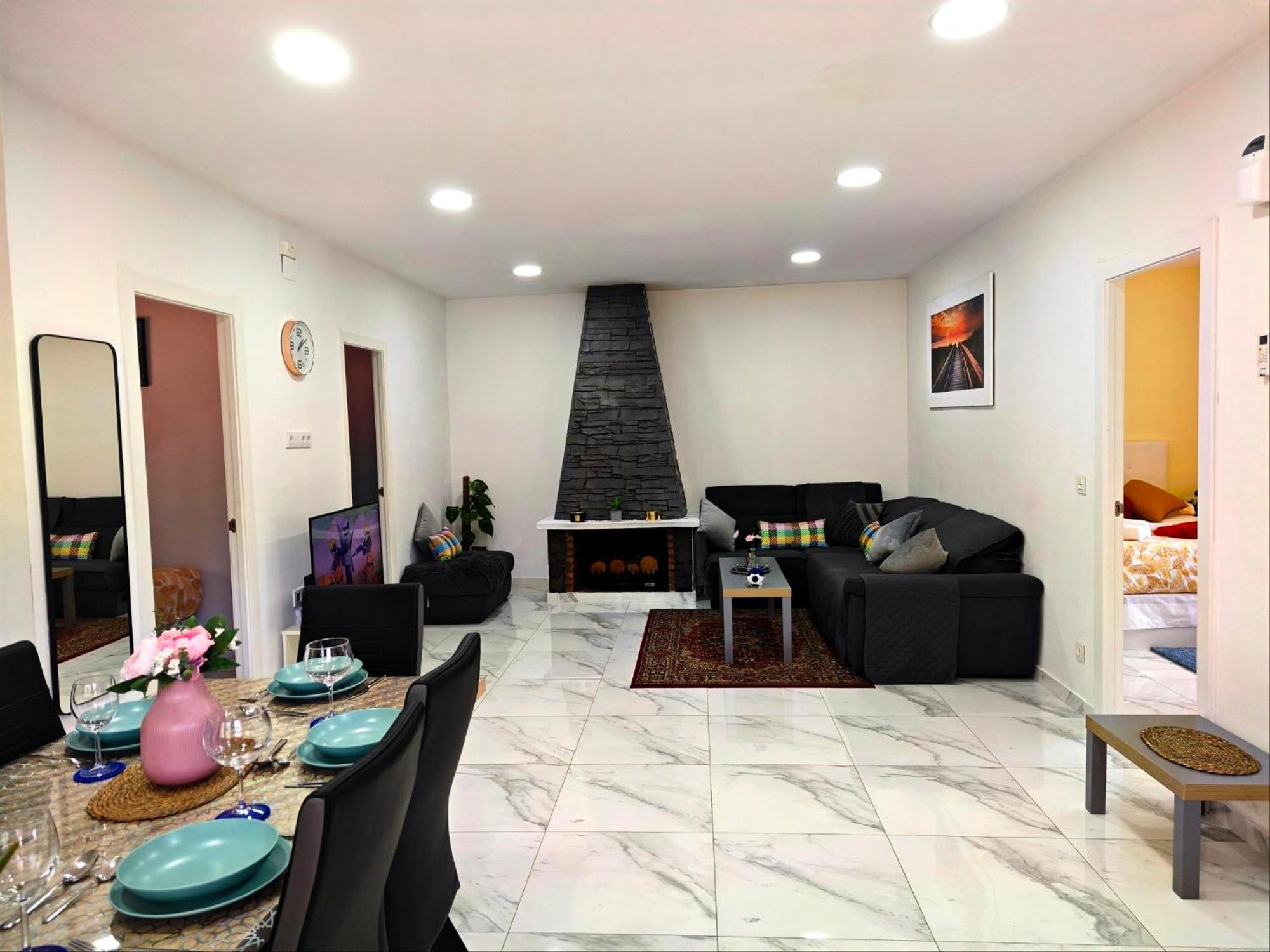 Holiday home Relax House Barcelone Sant Esteve Sesrovires